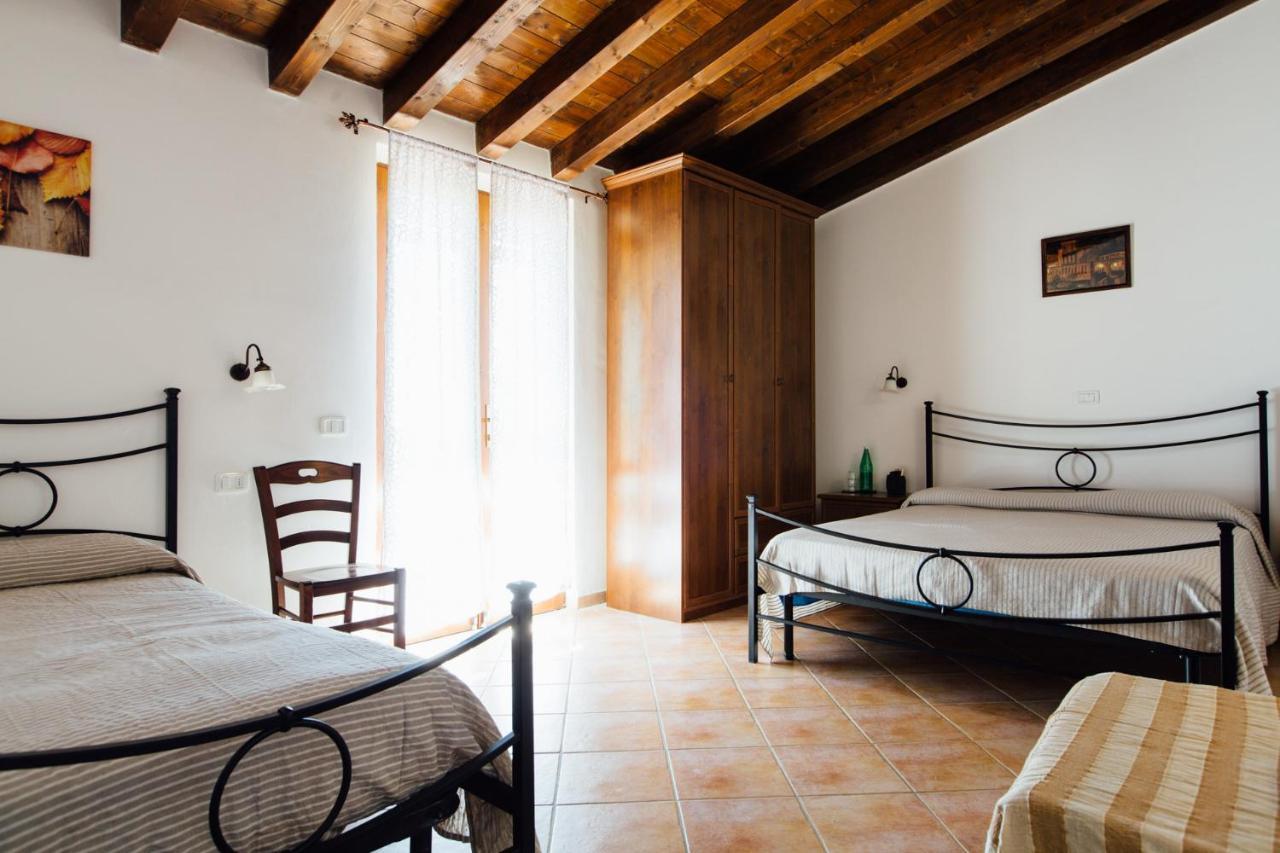 Agriturismo La Sorgente Фонтебланда Екстериор снимка