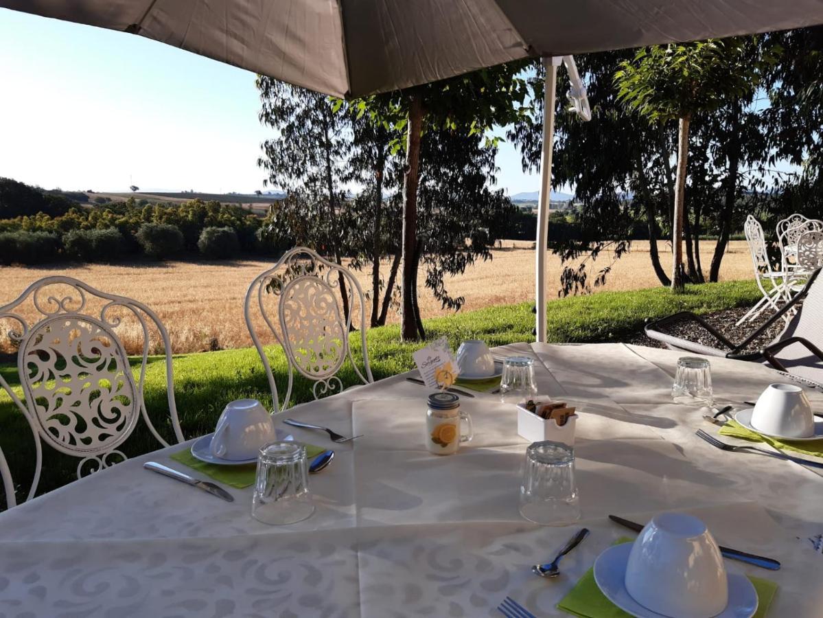 Agriturismo La Sorgente Фонтебланда Екстериор снимка
