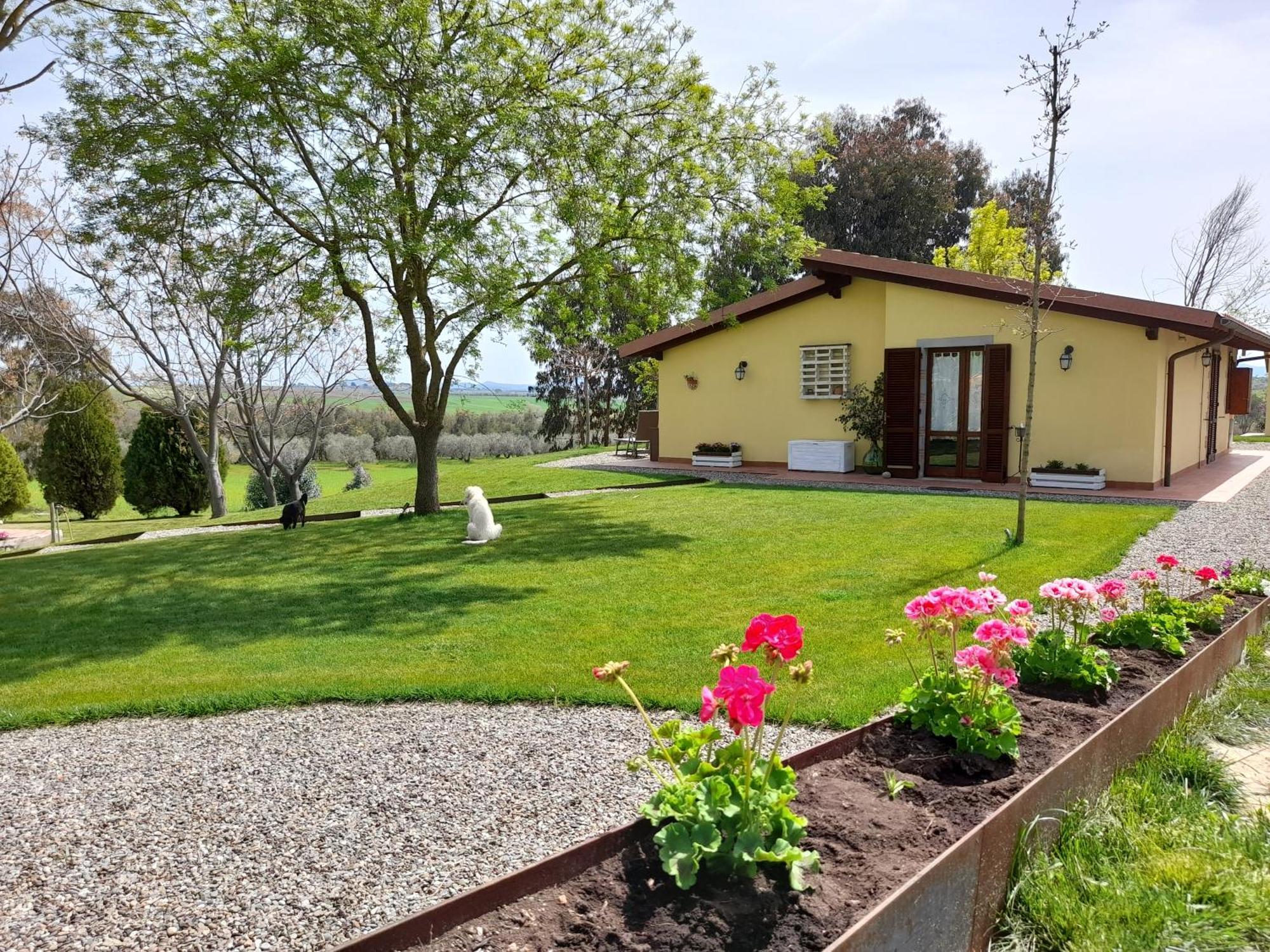 Agriturismo La Sorgente Фонтебланда Екстериор снимка